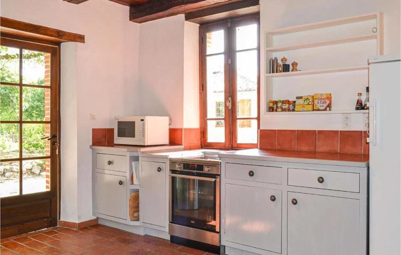 Holiday home 3 Bedroom Cozy Home In Durfort Lacapelette France